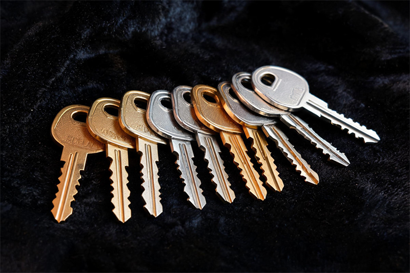 张掖 钥匙断在锁孔里怎么办？老 locksmith 教你3招自救不求人